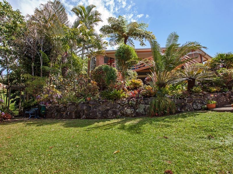 5 Napelle Court, Ocean Shores NSW 2483