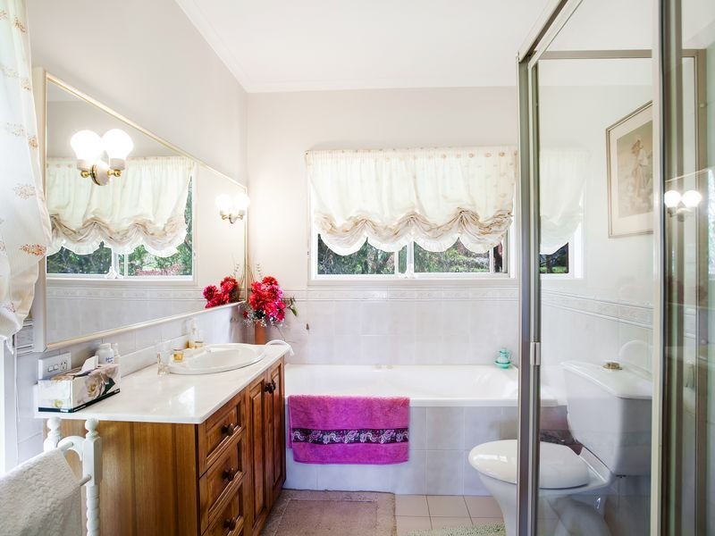 5 Napelle Court, Ocean Shores NSW 2483