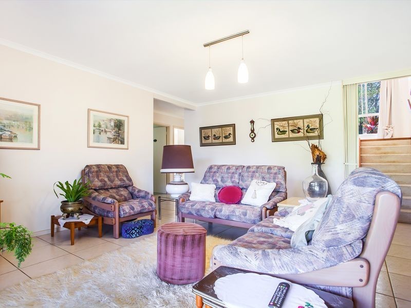 5 Napelle Court, Ocean Shores NSW 2483