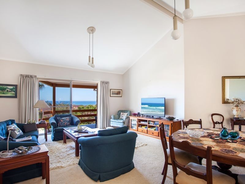 5 Napelle Court, Ocean Shores NSW 2483