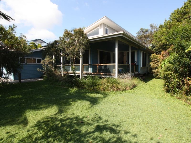 9 Mia Court, Ocean Shores NSW 2483