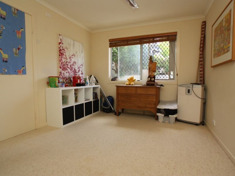 9 Mia Court, Ocean Shores NSW 2483