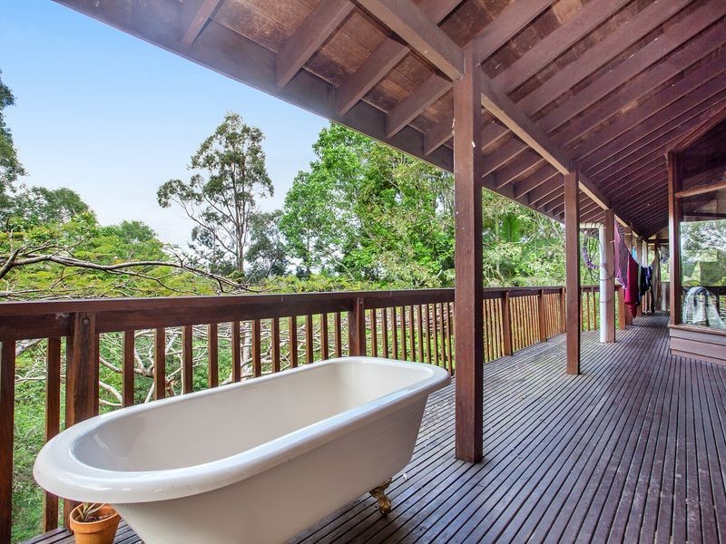 1 Oola Place, Ocean Shores NSW 2483