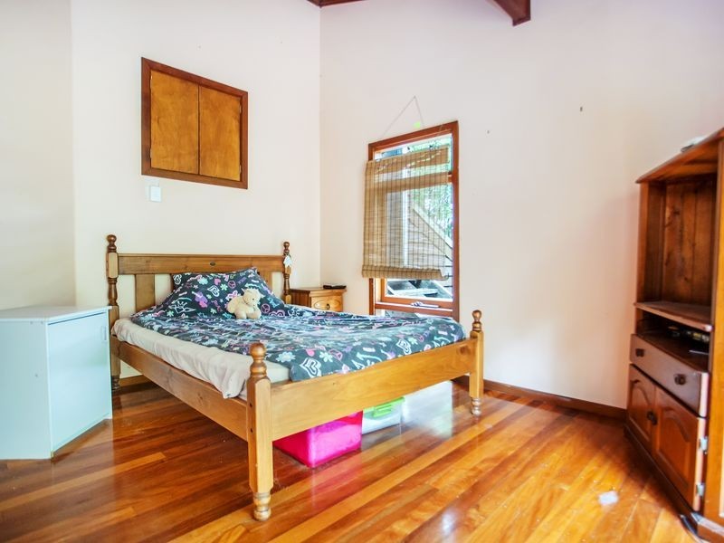 1 Oola Place, Ocean Shores NSW 2483