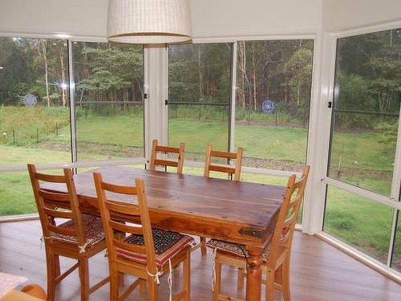 11 Halyard Court, Ocean Shores NSW 2483