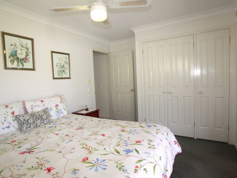 40 Kallaroo Circuit, Ocean Shores NSW 2483