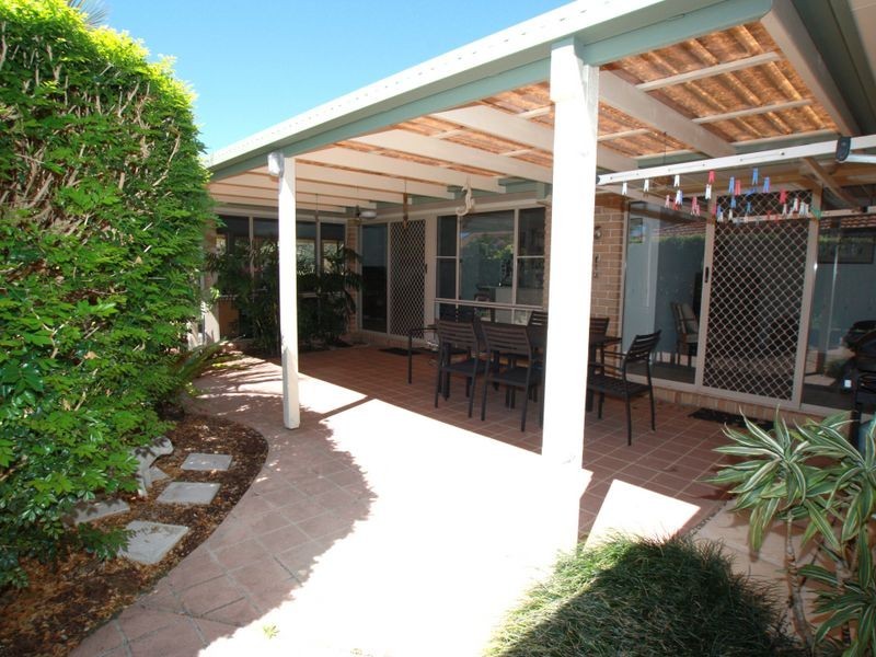 40 Kallaroo Circuit, Ocean Shores NSW 2483