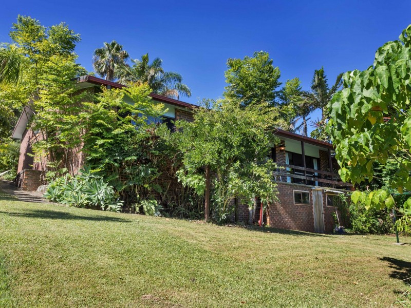 5 Weeronga Way, Ocean Shores NSW 2483