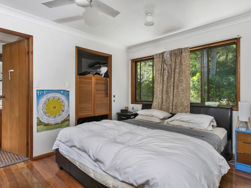 5 Weeronga Way, Ocean Shores NSW 2483