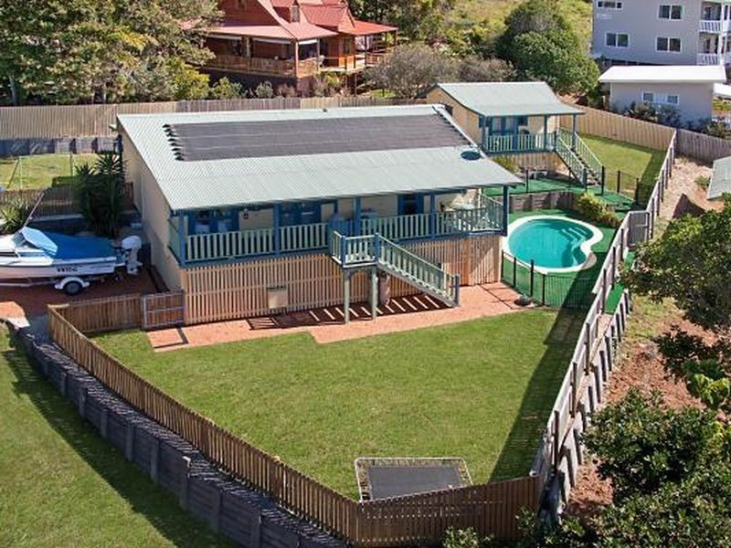 4 Jarrah Crescent, Ocean Shores NSW 2483