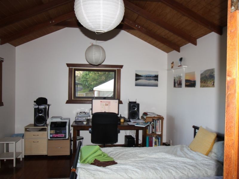 4 Jarrah Crescent, Ocean Shores NSW 2483