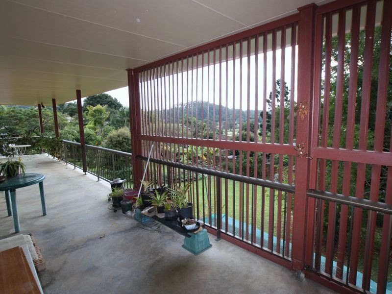 32 Yamble Drive, Ocean Shores NSW 2483