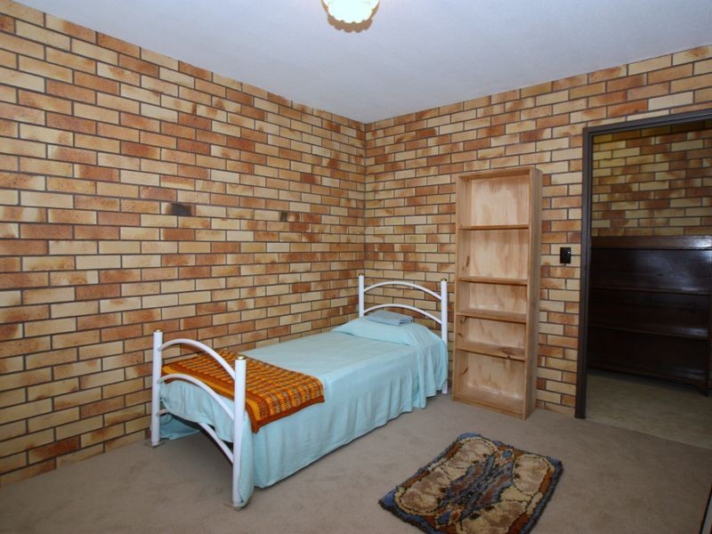 32 Yamble Drive, Ocean Shores NSW 2483