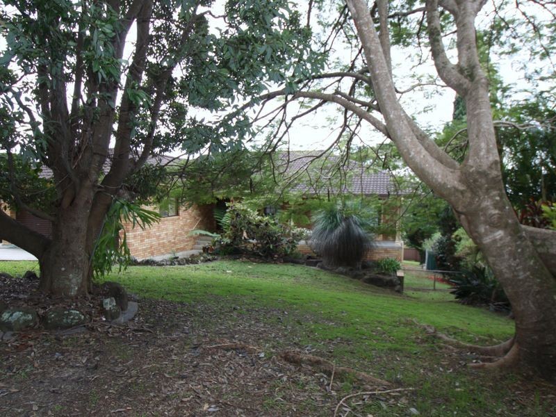 32 Yamble Drive, Ocean Shores NSW 2483