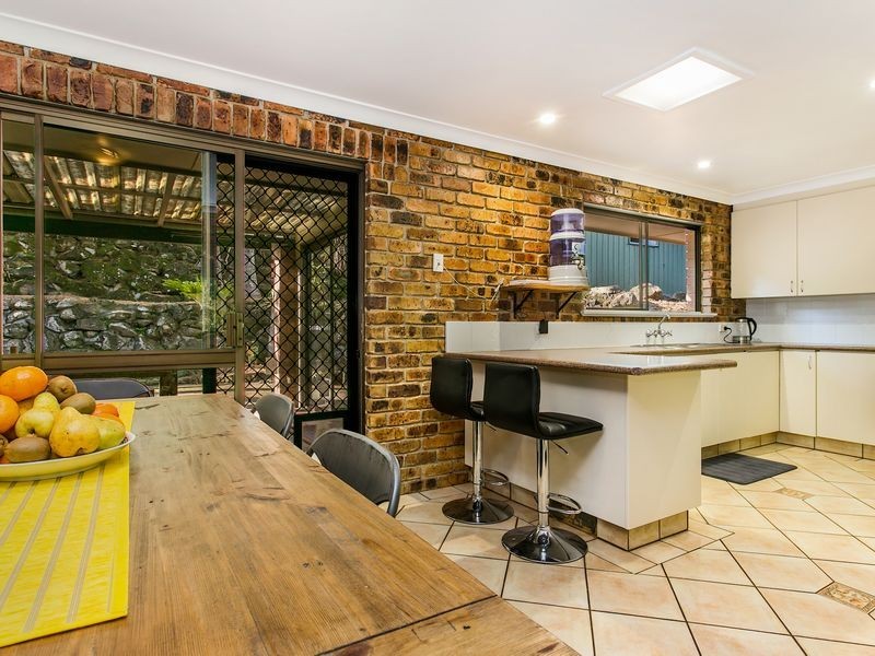 12 Mundurra Avenue, Ocean Shores NSW 2483