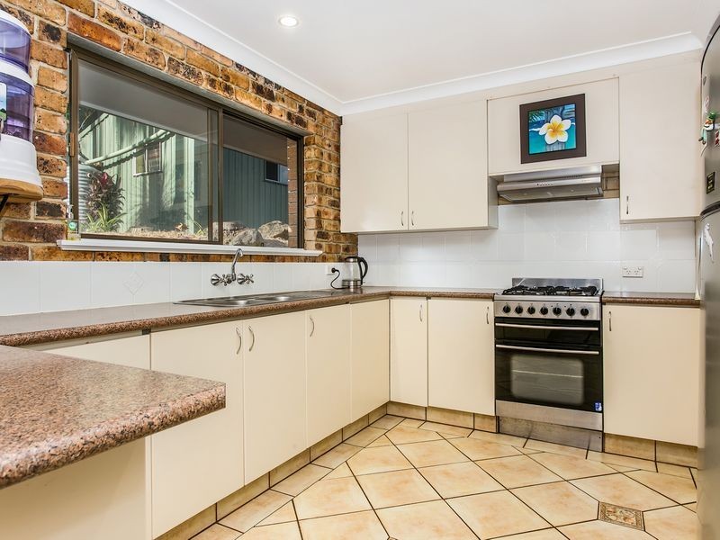 12 Mundurra Avenue, Ocean Shores NSW 2483