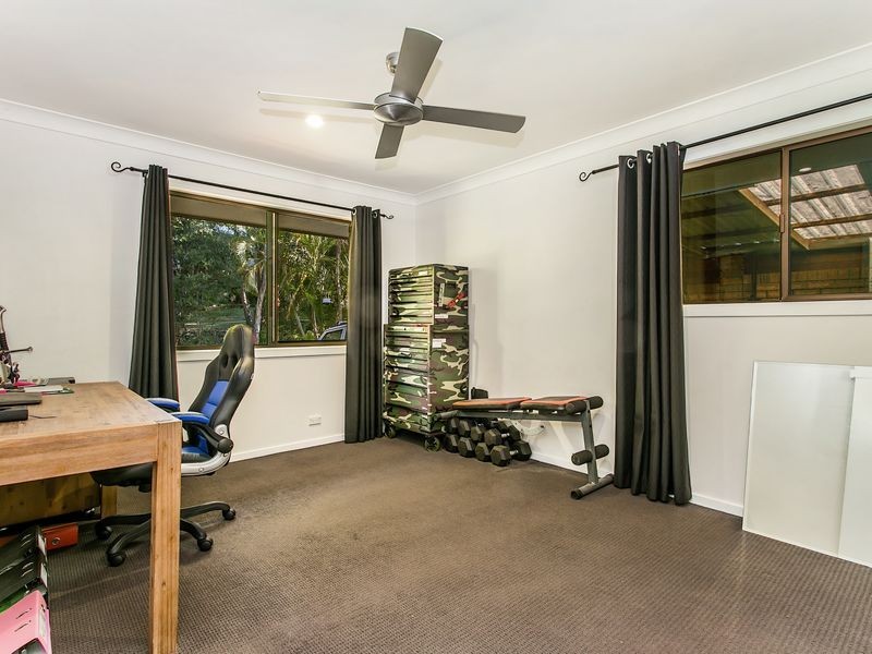 12 Mundurra Avenue, Ocean Shores NSW 2483