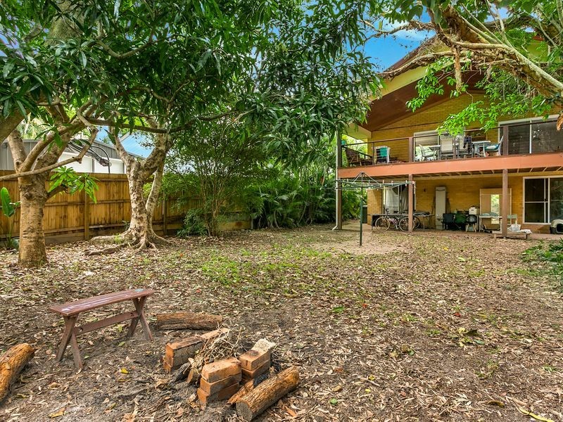 12 Gloria Street, South Golden Beach NSW 2483