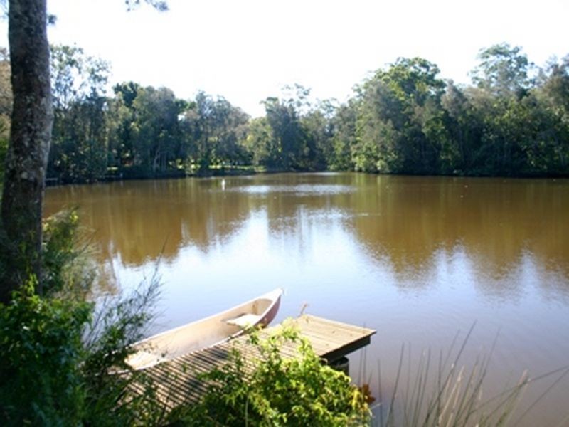 122 Balemo Drive, Ocean Shores NSW 2483