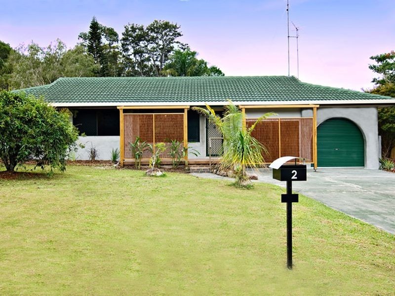 2 Inderwong Avenue, Ocean Shores NSW 2483