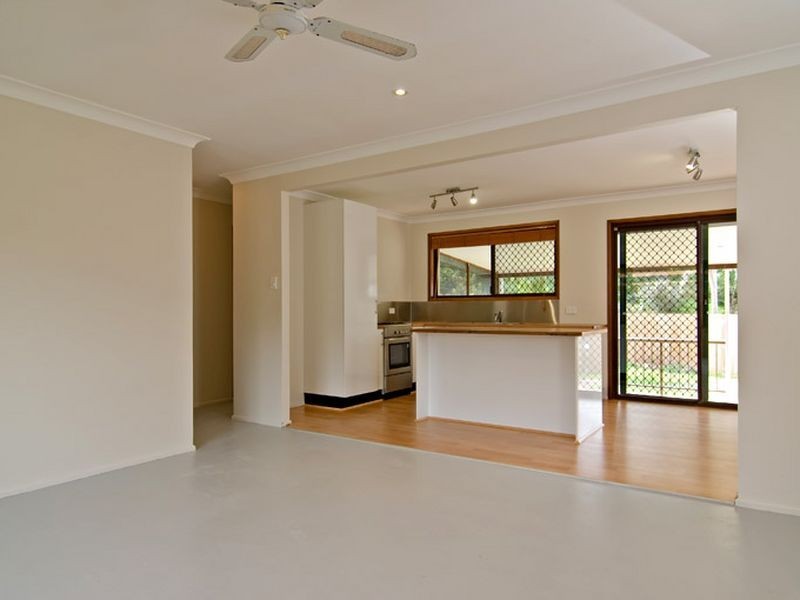 2 Inderwong Avenue, Ocean Shores NSW 2483