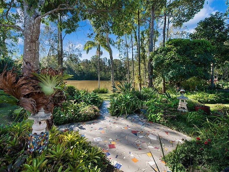 122 Balemo Drive, Ocean Shores NSW 2483