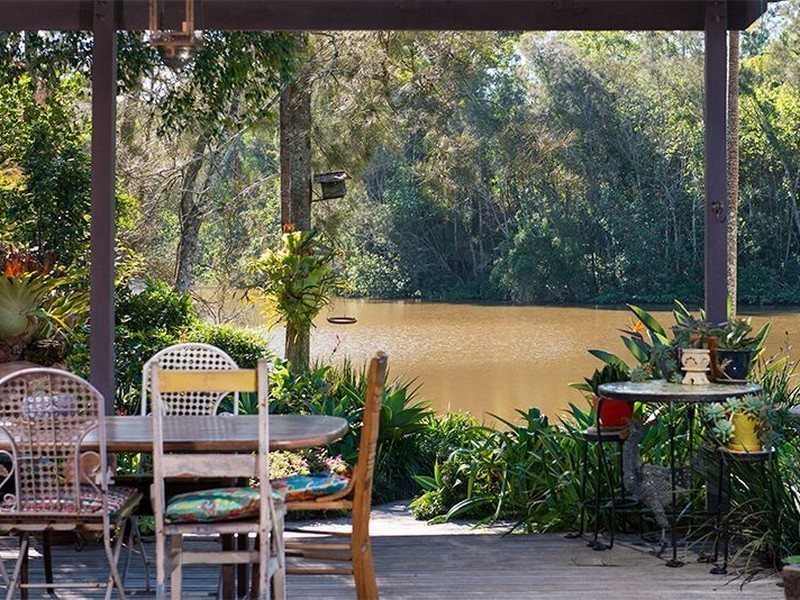 122 Balemo Drive, Ocean Shores NSW 2483