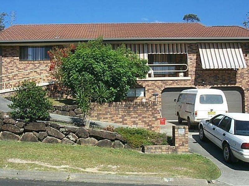 5 Tindara Avenue, Ocean Shores NSW 2483