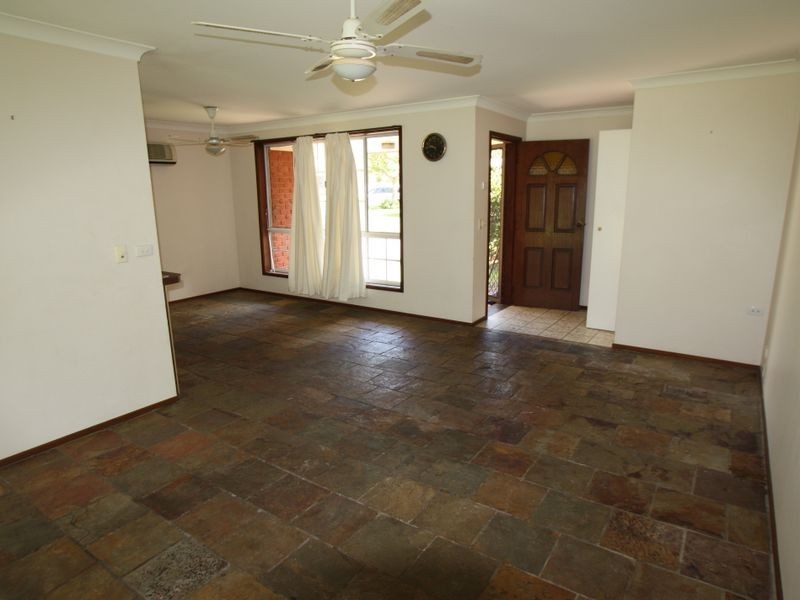 4 Bass Court, Ocean Shores NSW 2483