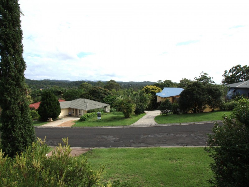 3 Coomburra Crescent, Ocean Shores NSW 2483