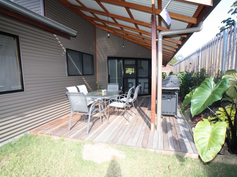 7 Shara Boulevarde, Ocean Shores NSW 2483
