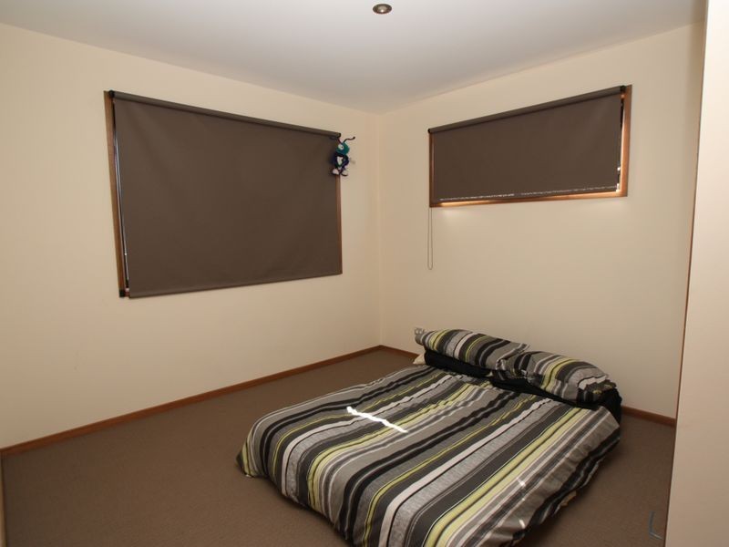 7 Shara Boulevarde, Ocean Shores NSW 2483