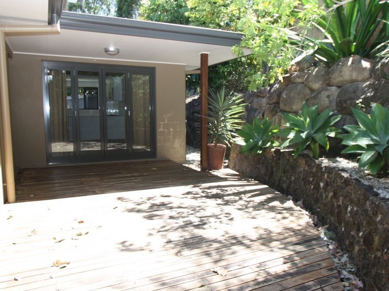 9B Yamble Drive, Ocean Shores NSW 2483