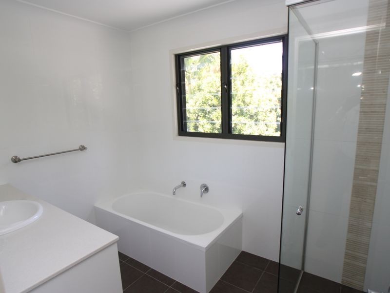 9B Yamble Drive, Ocean Shores NSW 2483