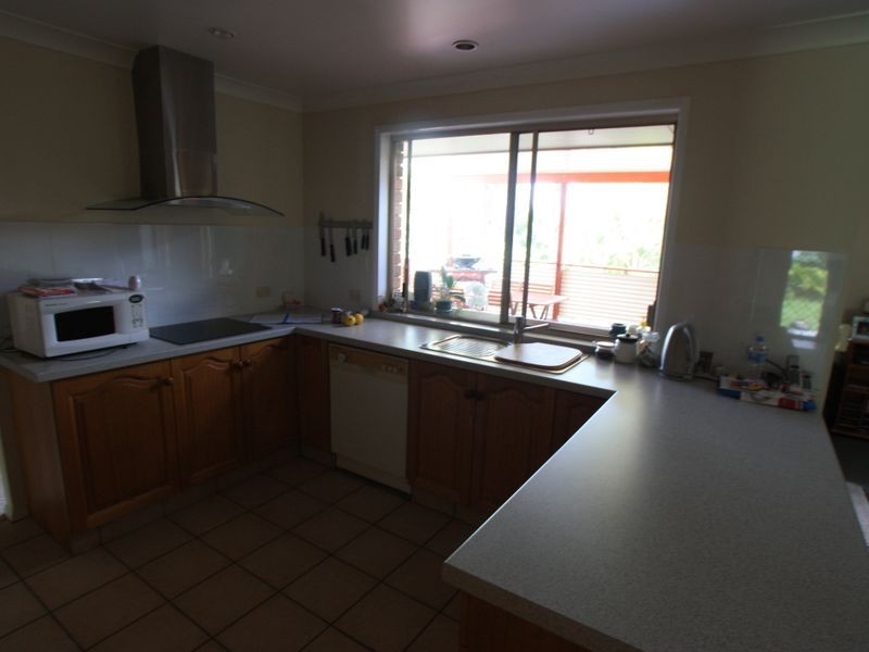 9 Tathra Glen, Ocean Shores NSW 2483