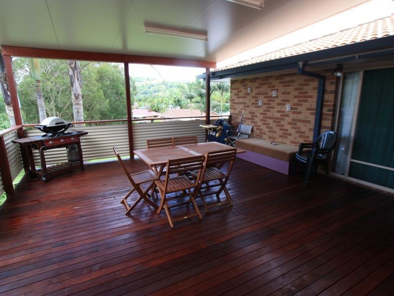9 Tathra Glen, Ocean Shores NSW 2483