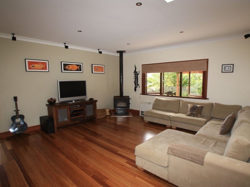 5 Aldinga Court, Ocean Shores NSW 2483