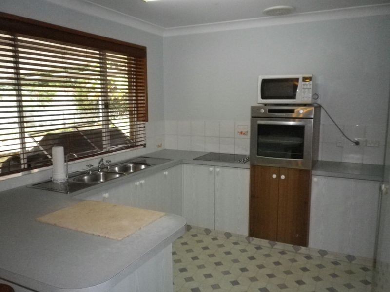 7 Dandaloo Way, Ocean Shores NSW 2483