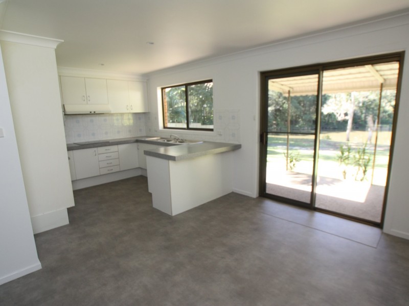 140 Balemo Drive, Ocean Shores NSW 2483