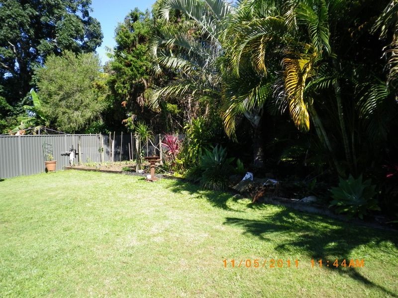 9 Paldi Court, Ocean Shores NSW 2483