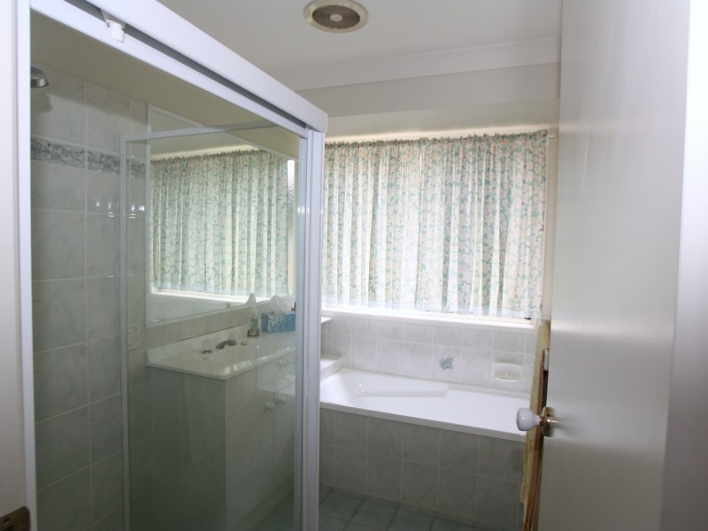 6 Yallakool Drive, Ocean Shores NSW 2483