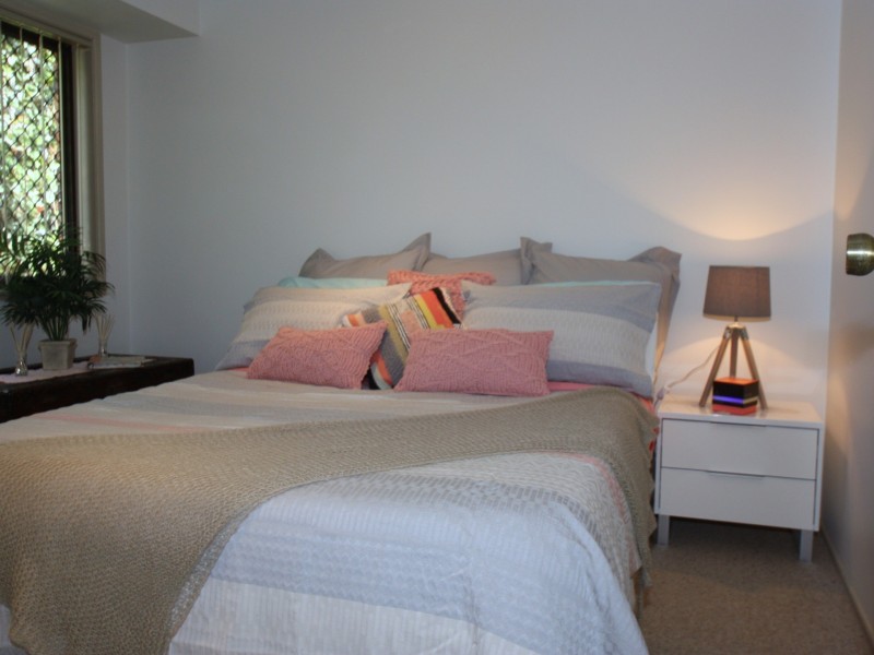 2 Nargoon Court, Ocean Shores NSW 2483