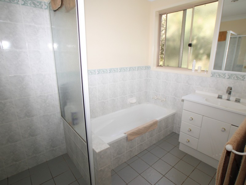 Elizabeth Avenue, South Golden Beach NSW 2483