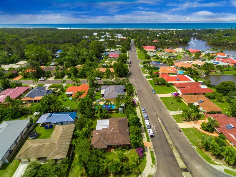 167 Shara Boulevarde, Ocean Shores NSW 2483