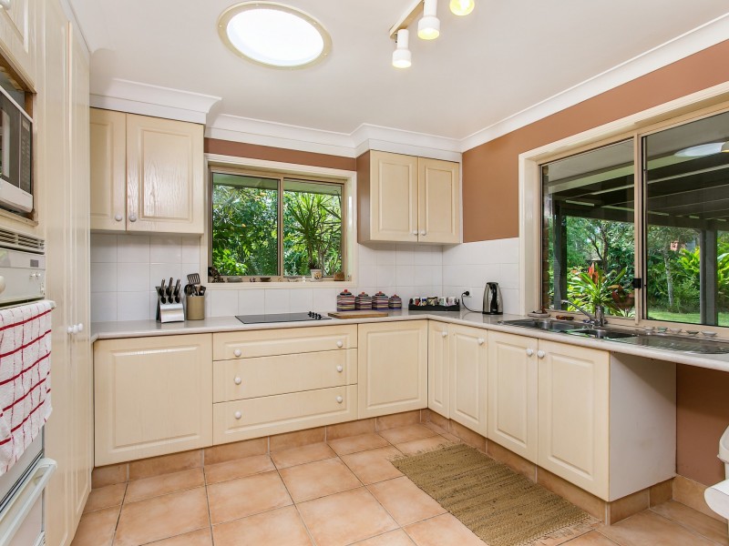 167 Shara Boulevarde, Ocean Shores NSW 2483