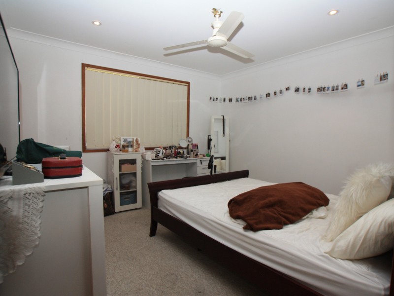 11 Warrambool Road, Ocean Shores NSW 2483
