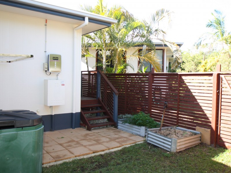 1/25 Yalla Kool Drive, Ocean Shores NSW 2483