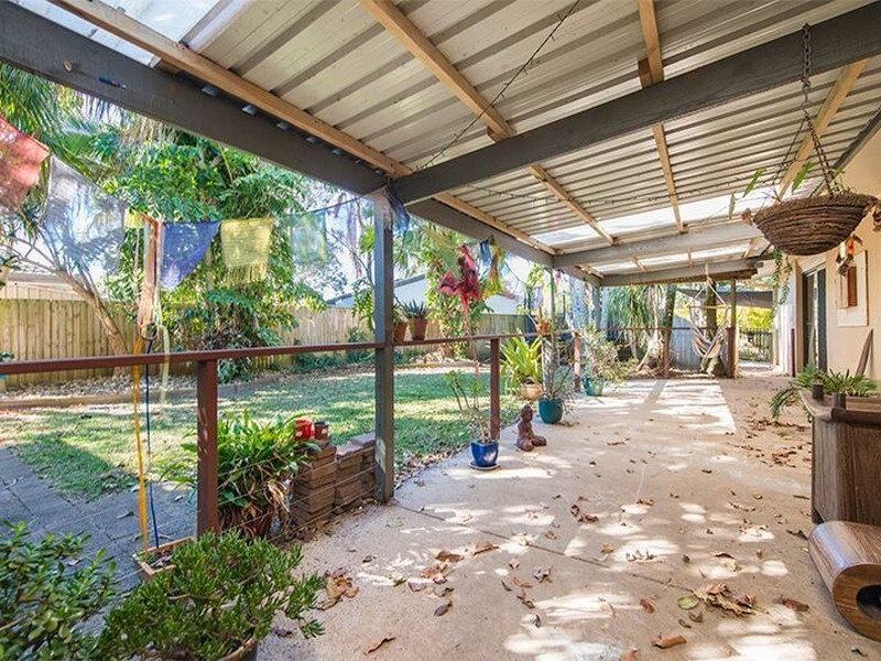 13 Larelar Court, Ocean Shores NSW 2483