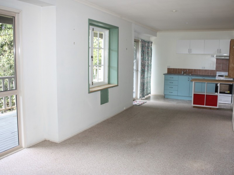 10 Warrambool Rd, Ocean Shores NSW 2483