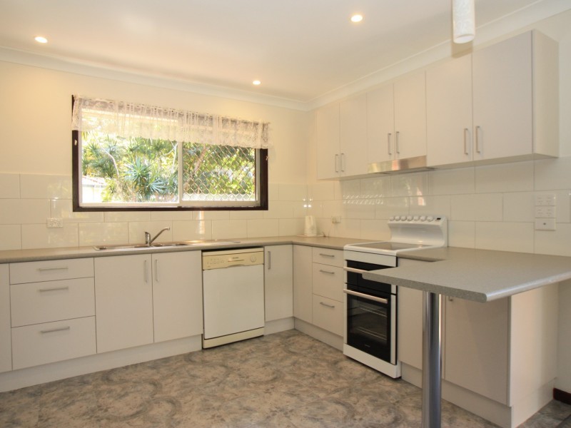 1/79 Rajah Rd, Ocean Shores NSW 2483